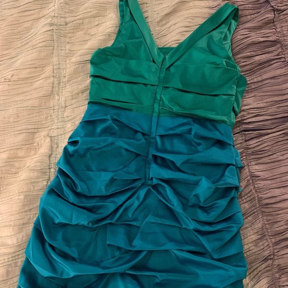 Express ruched cocktail dress. - Picture 2 of 3